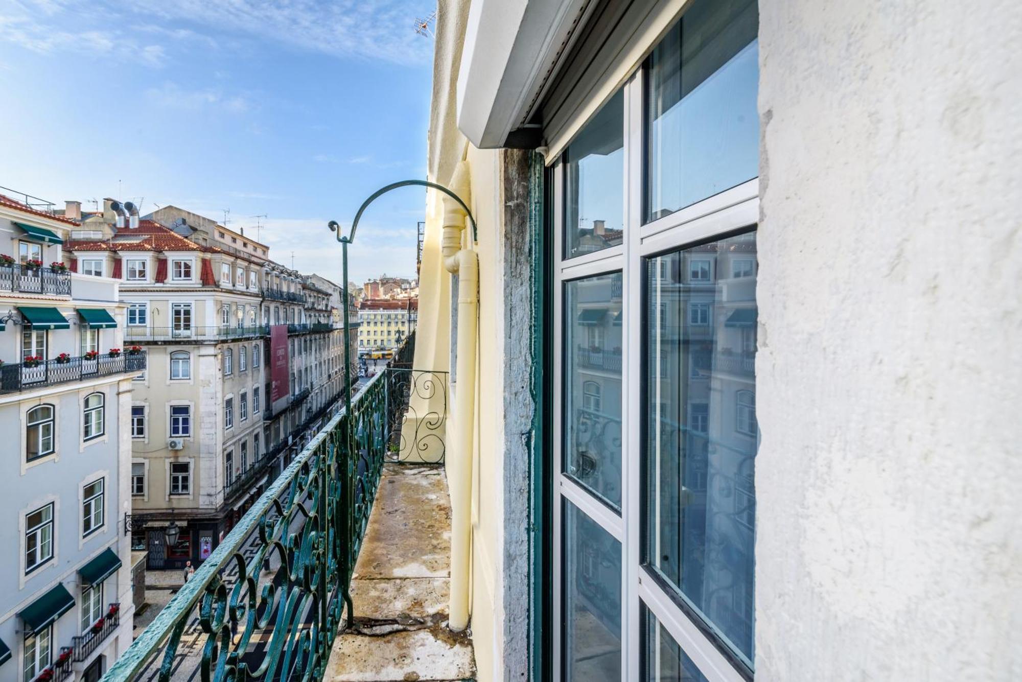 Whome City Chic Escape: Your Stylish Haven In Downtown Lisboa المظهر الخارجي الصورة